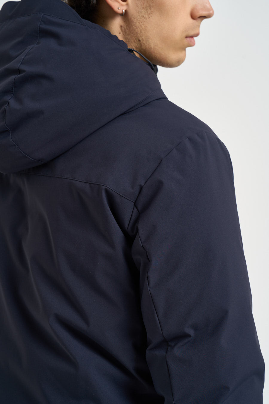 Giubbotto uomo con cappuccio blu M501C178 1844 OUTHERE 