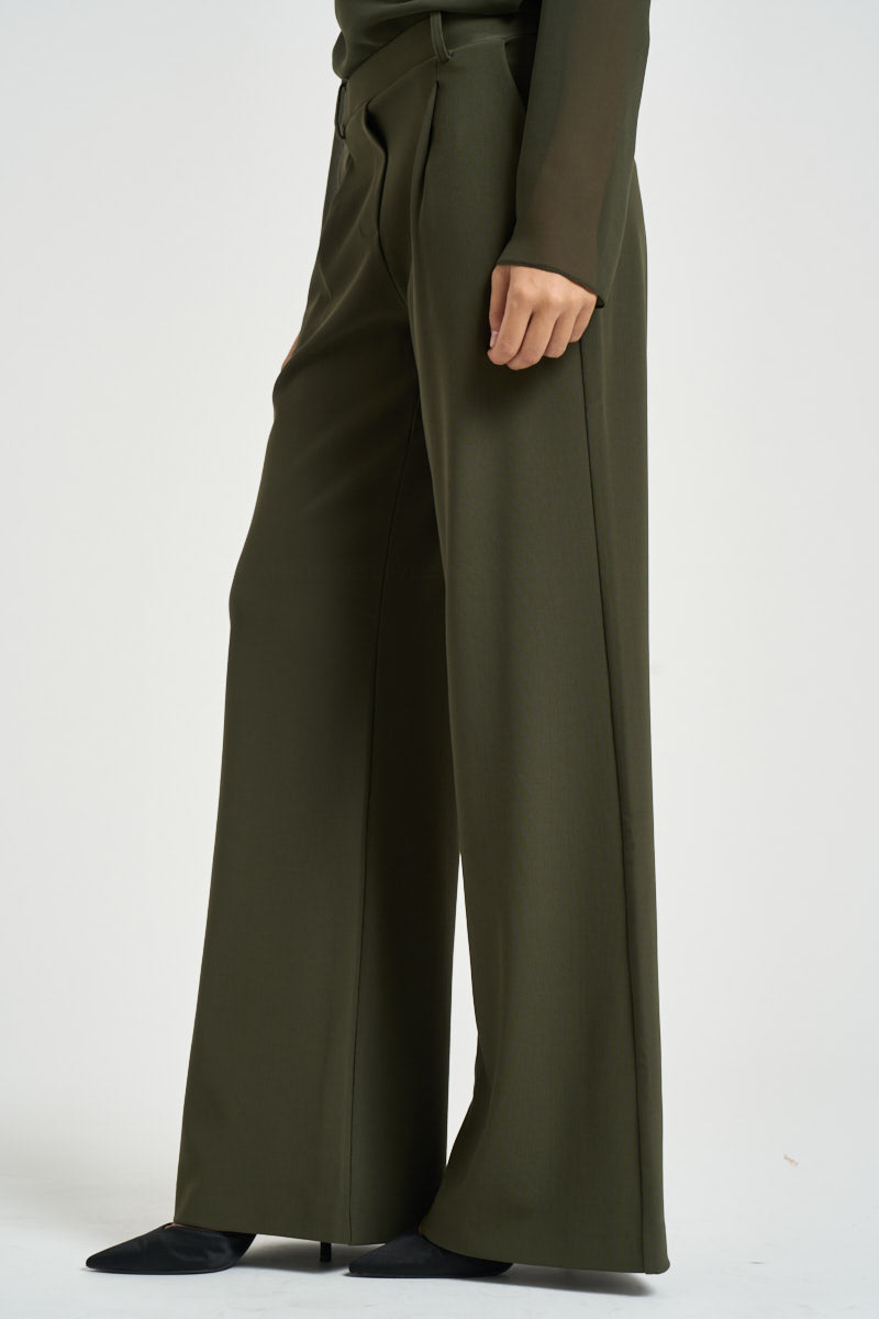 Pantalone donna con pinces verde oliva 8P0462 C8001-G639 PATRIZIA PEPE 