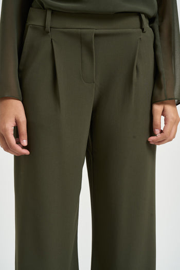 Pantalone donna con pinces verde oliva - 5