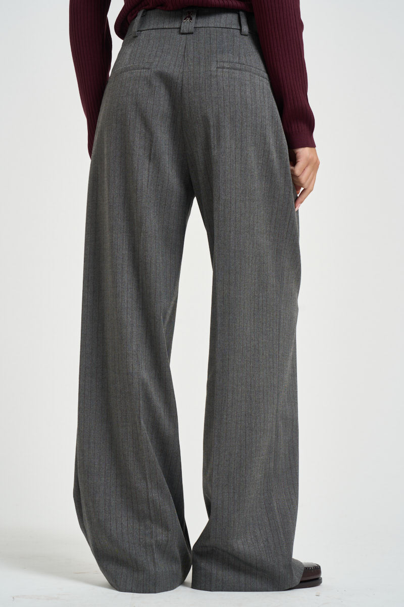 Pantaloni donna con pinces grigio antracite 8P0474 C0238J528 PATRIZIA PEPE 