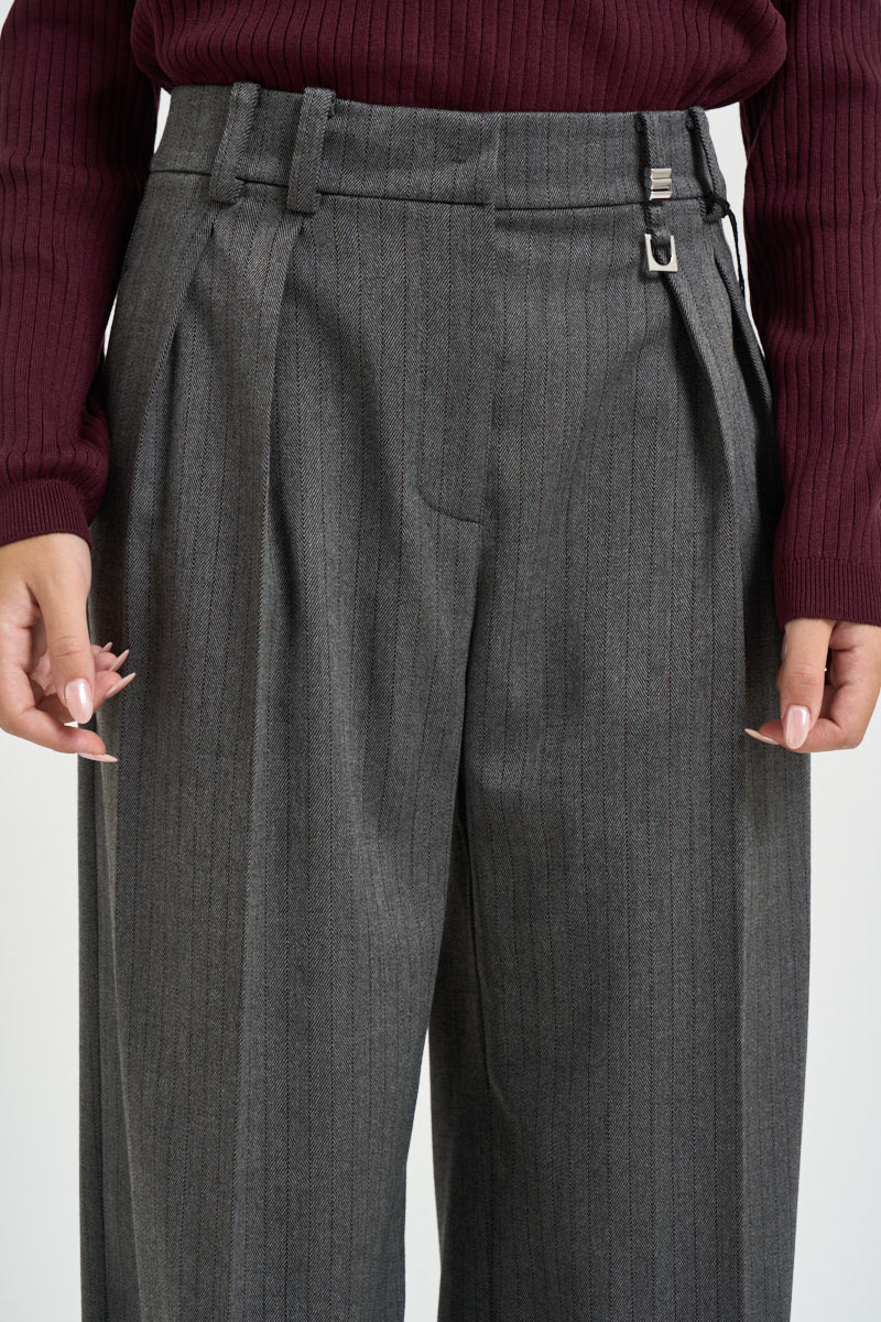Pantaloni donna con pinces grigio antracite 8P0474 C0238J528 PATRIZIA PEPE 
