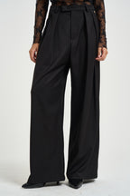 Pantaloni donna con pinces neri M03N0062 NERO PHILIA LOFT 