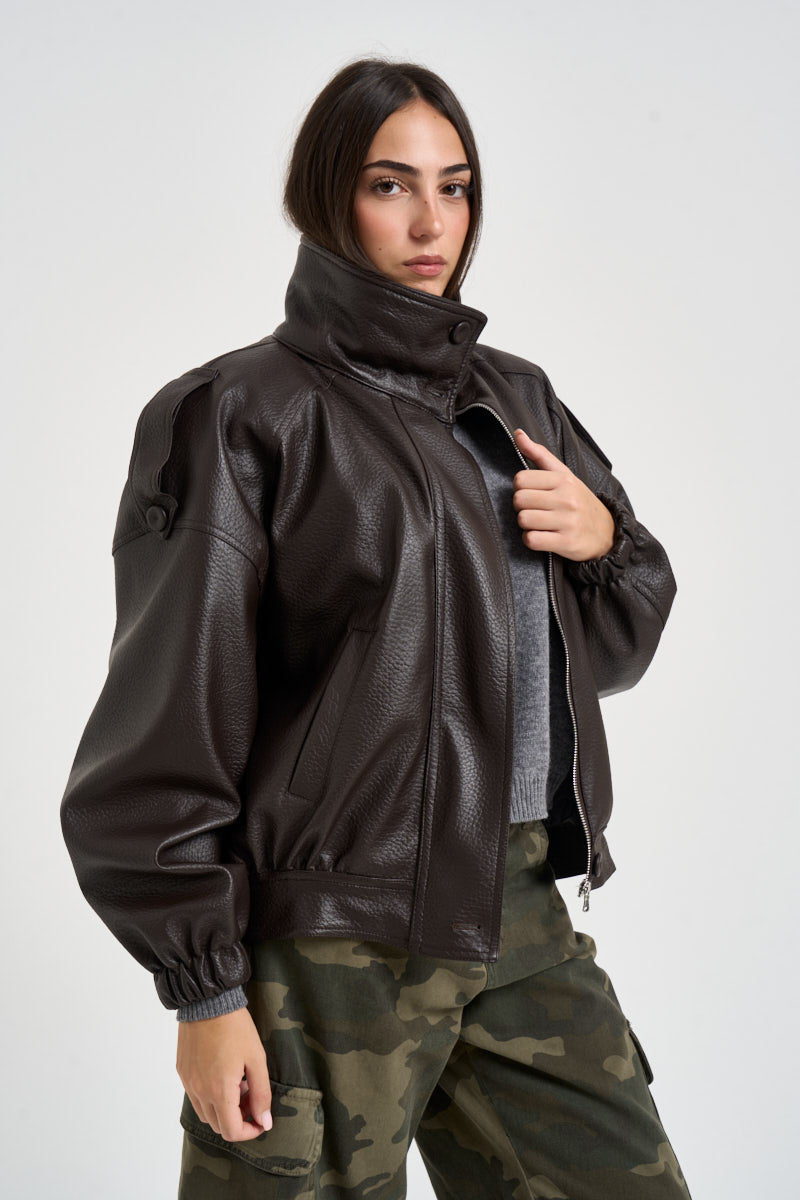 Giacca donna corta in ecopelle marrone scuro P03P0130 MORO PHILIA LOFT 