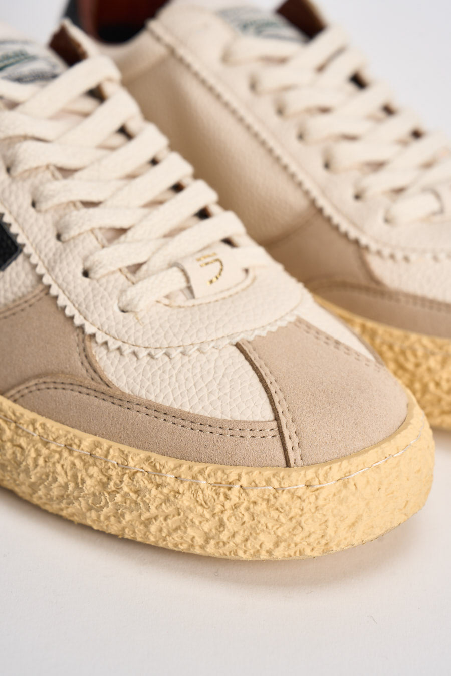 Sneakers uomo Vintage panna e nera PU101V 029 PURAAI 