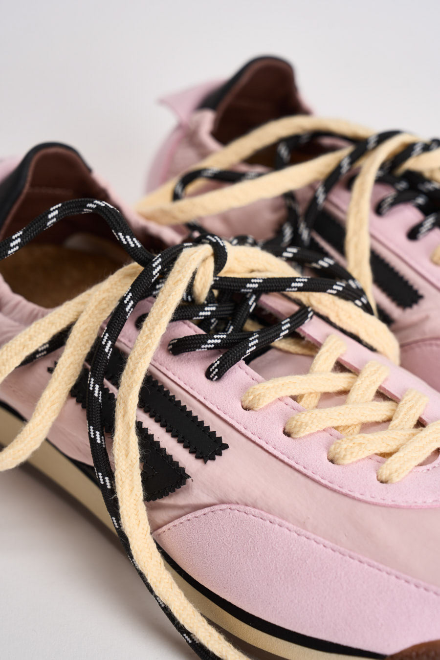Sneakers donna Panthere rosa e nero PU602P 037 PURAAI 