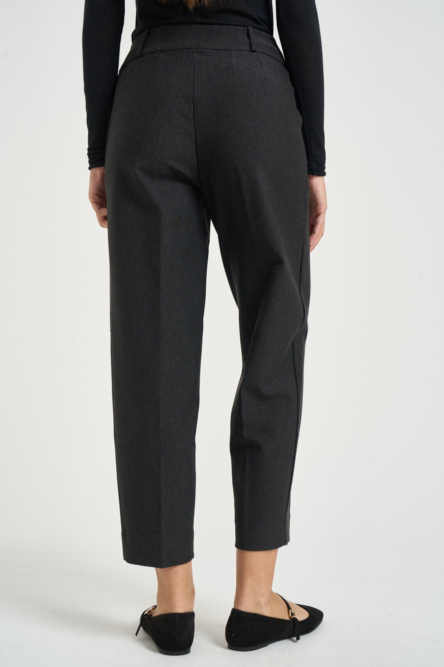 Pantalone donna carrot fit grigio scuro DE72PF 489OSCURO RAGNO 