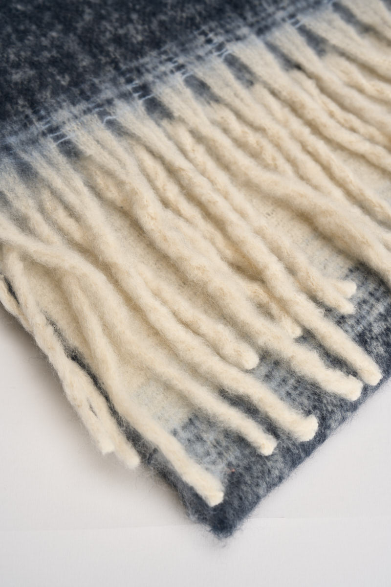 Sciarpa donna con frange blu notte e panna ERICA DARKNAVYBIRCH RINO & PELLE 