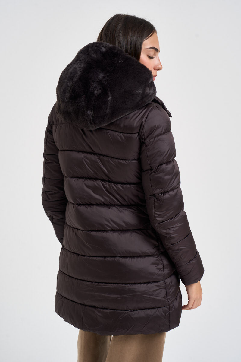Piumino donna cappuccio in ecopelliccia marrone scuro D40280W 40009 SAVE THE DUCK 