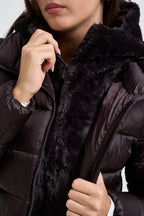 Piumino donna cappuccio in ecopelliccia marrone scuro D40280W 40009 SAVE THE DUCK 