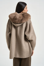 Cappotto donna collo in eco pelliccia tortora PM0174 150992062 SEVENTY 