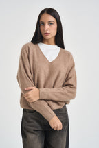 Maglia donna con scollo a V beige B40D0215 BEIGE SOUVENIR CLUBBING 