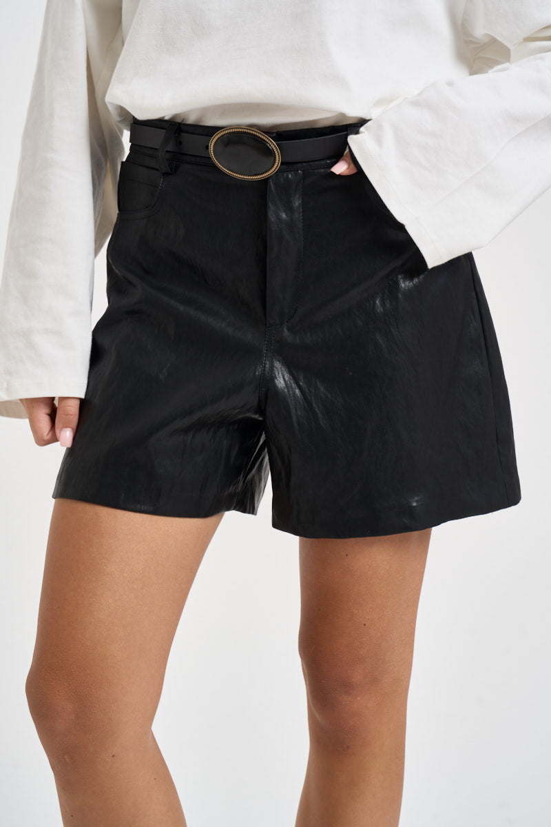 Shorts donna in ecopelle neri M40F1090 NERO SOUVENIR CLUBBING 