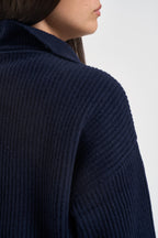 Maglia donna con inserto a V blu notte WL7370 BLU TENSIONE IN 