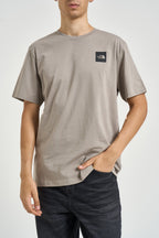 T-shirt uomo con box logo tortora 8G9C 2MB THE NORTH FACE 