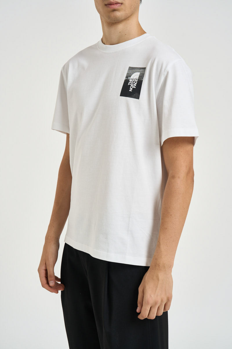 T-shirt uomo con stampa sul retro bianca 8H5K FN4 THE NORTH FACE 
