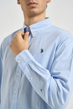 Camicia uomo in cotone Oxford a righe celeste e bianca HERON 703 U.S. POLO 