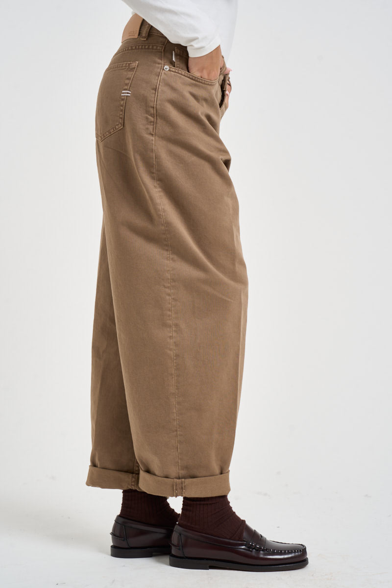 Jeans donna Laila relaxed fit in denim beige DAC5032 CAMMELLO VICOLO 