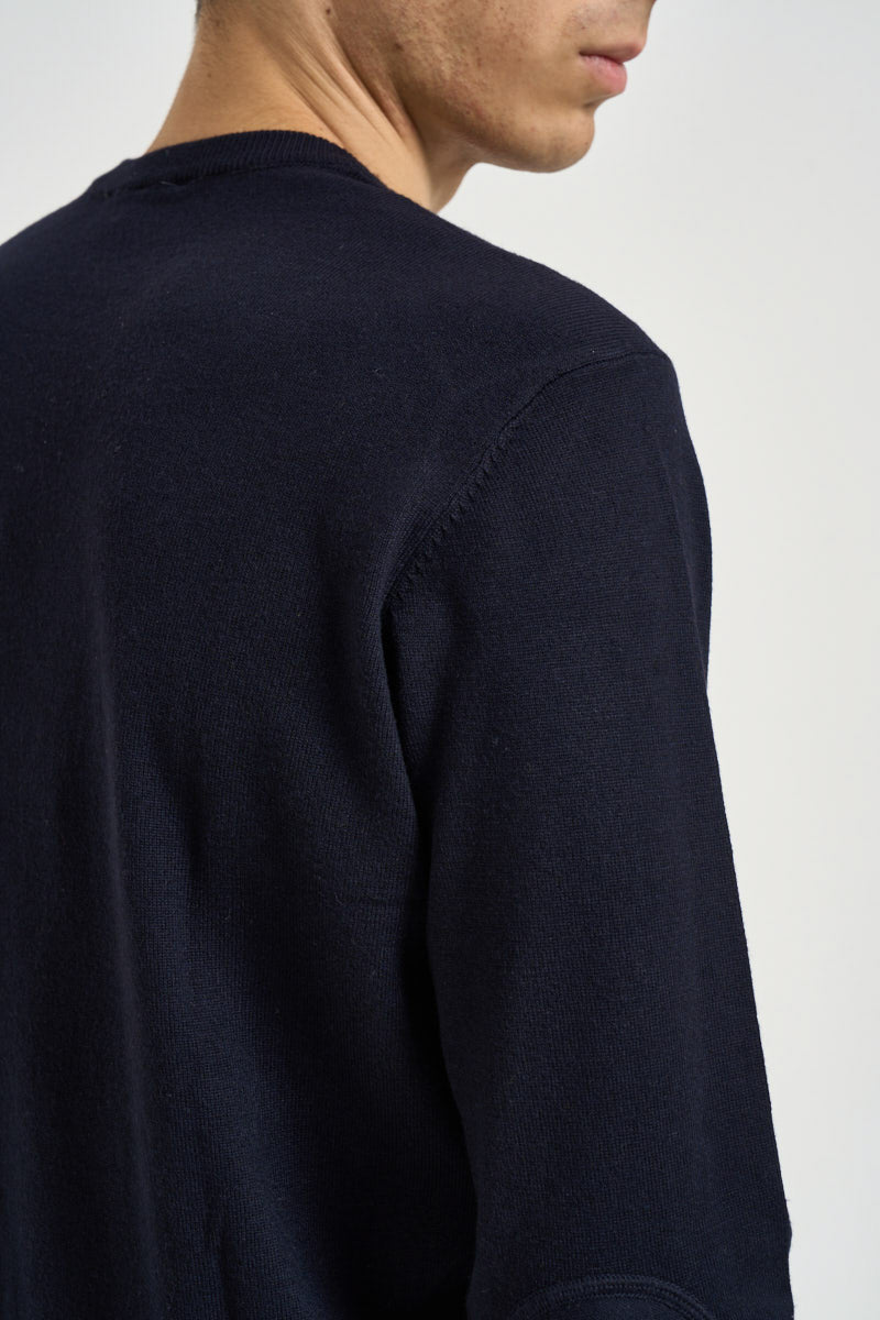 Maglia uomo con toppa ricamata blu navy 6104226 205 VITTORIO FERRIERI 