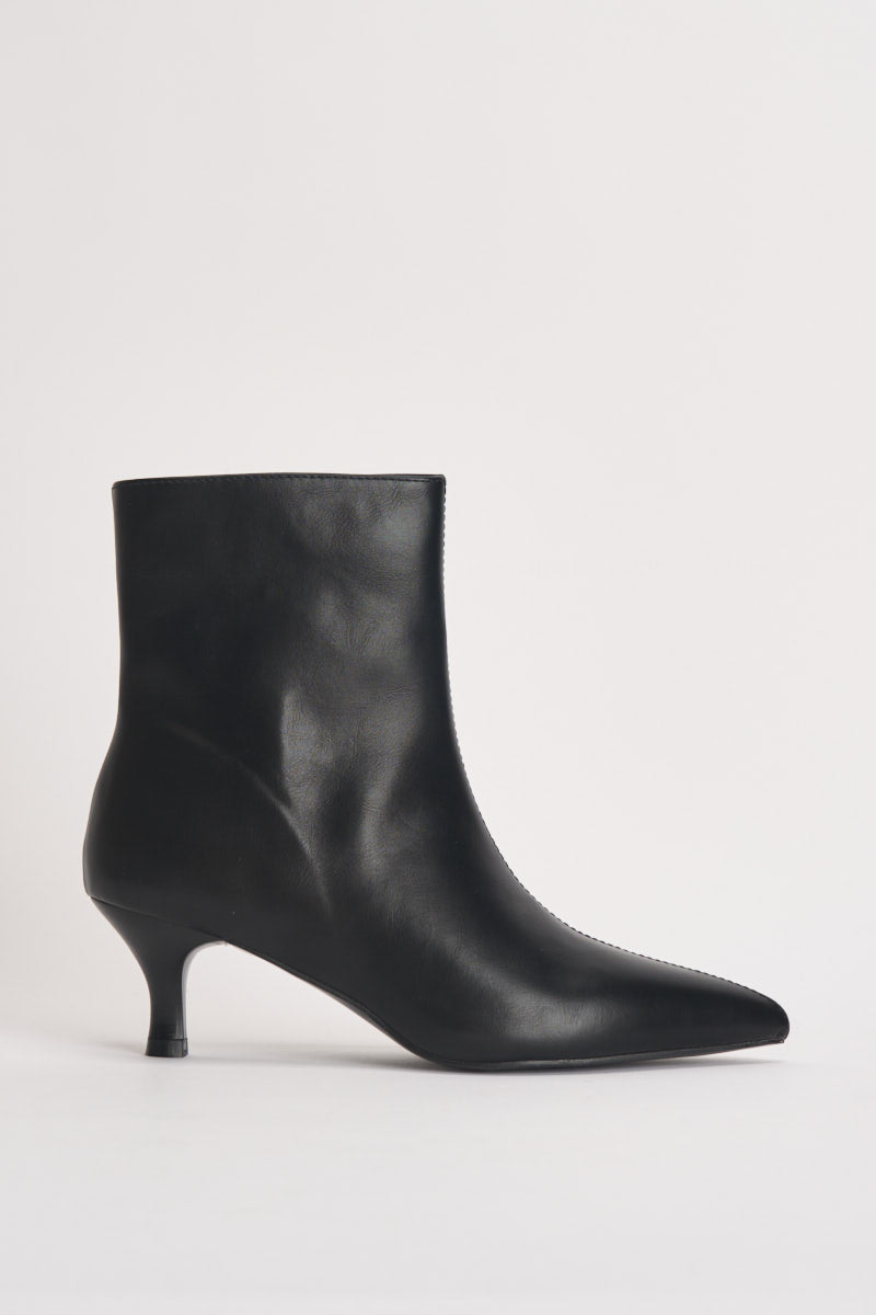 Stivaletti donna con tacco nero VST033 NERO VIVIENNE D 