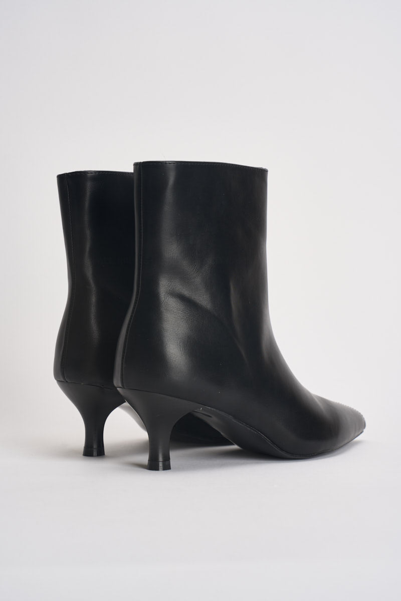 Stivaletti donna con tacco nero VST033 NERO VIVIENNE D 