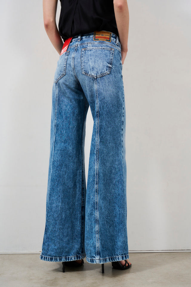 DIESEL Jeans donna Bootcut D-Akii 09h95t