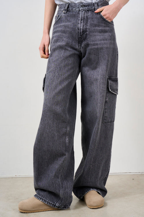 Women's jeans with 4 cargo pockets