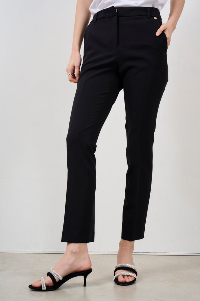 Elegant slim fit women's trousers<br><br>