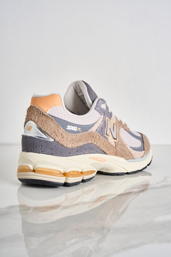 NEW BALANCE Sneakers uomo 2002R - 6