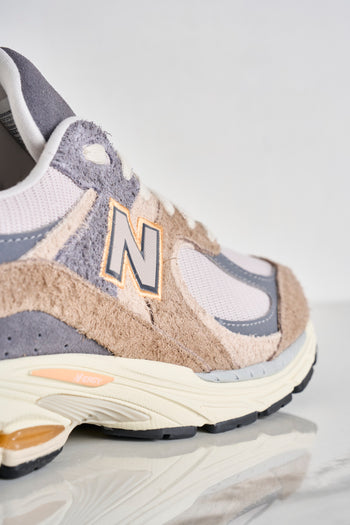 NEW BALANCE Sneakers uomo 2002R - 7