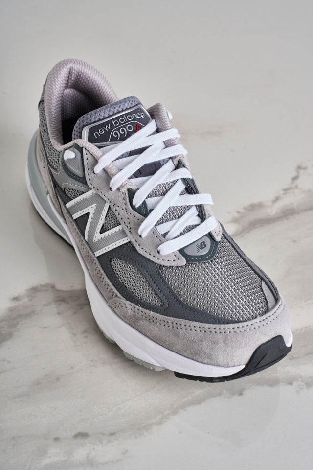 NEW BALANCE Women's sneakers Made in USA 990v6
