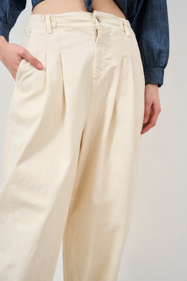 Pantalone donna cropped con doppia pinces