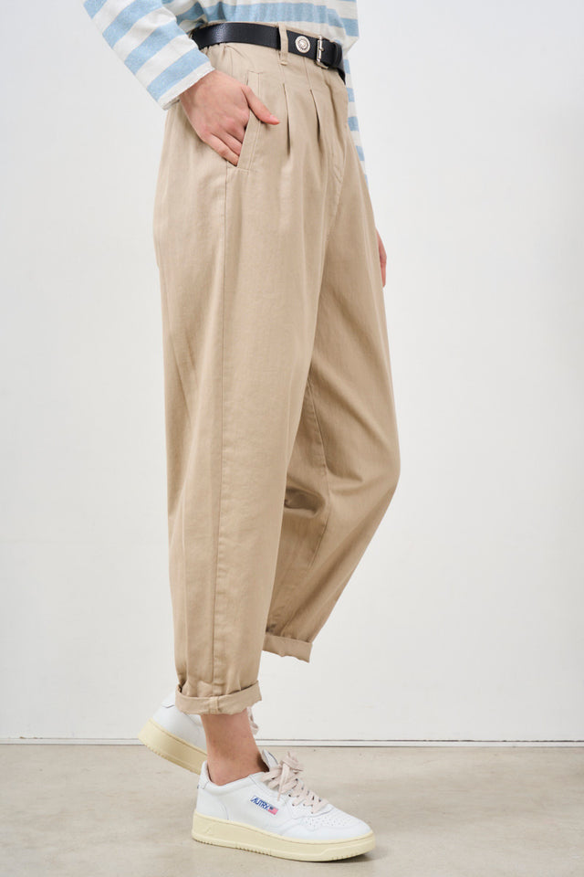 Women's trousers with belt