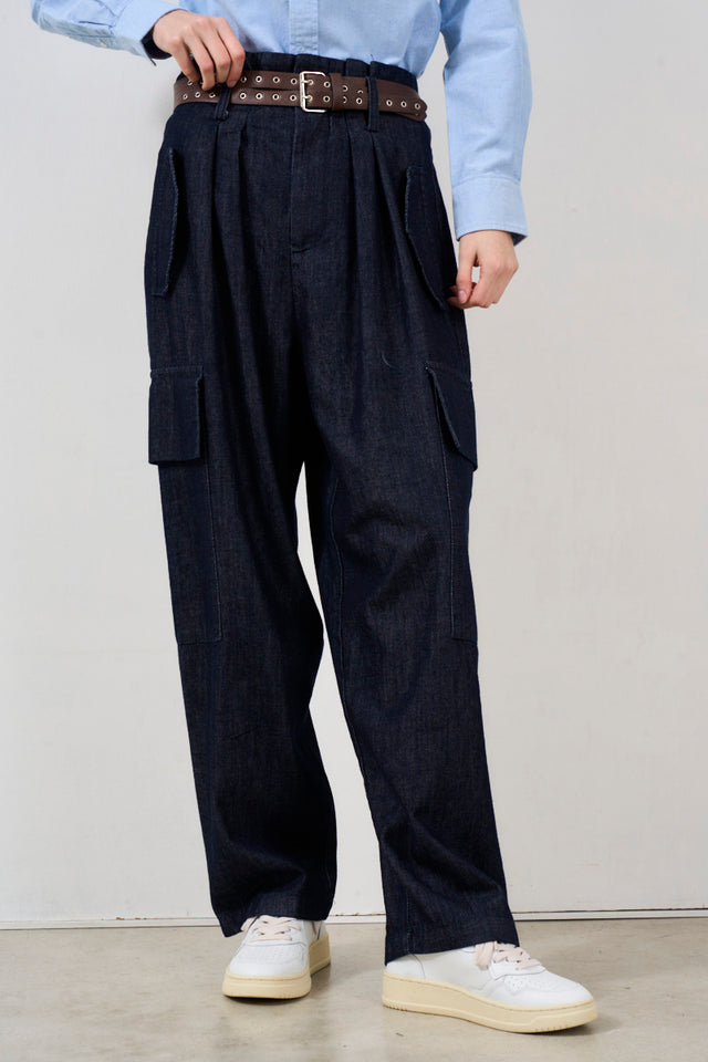 Women's denim trousers with cargo pockets