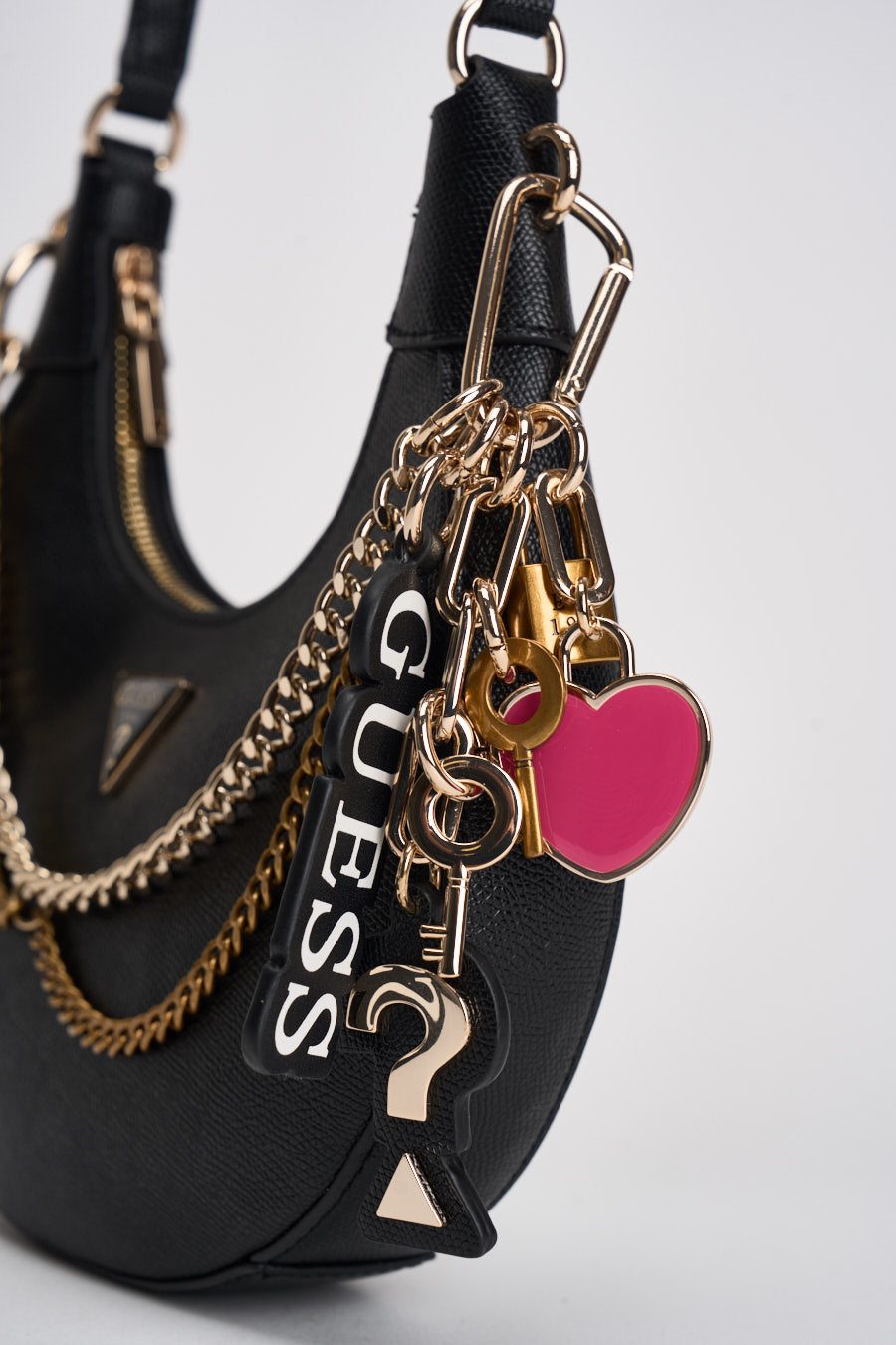Borsa donna a spalla nera con charms HWBG98 99180BLACK GUESS 