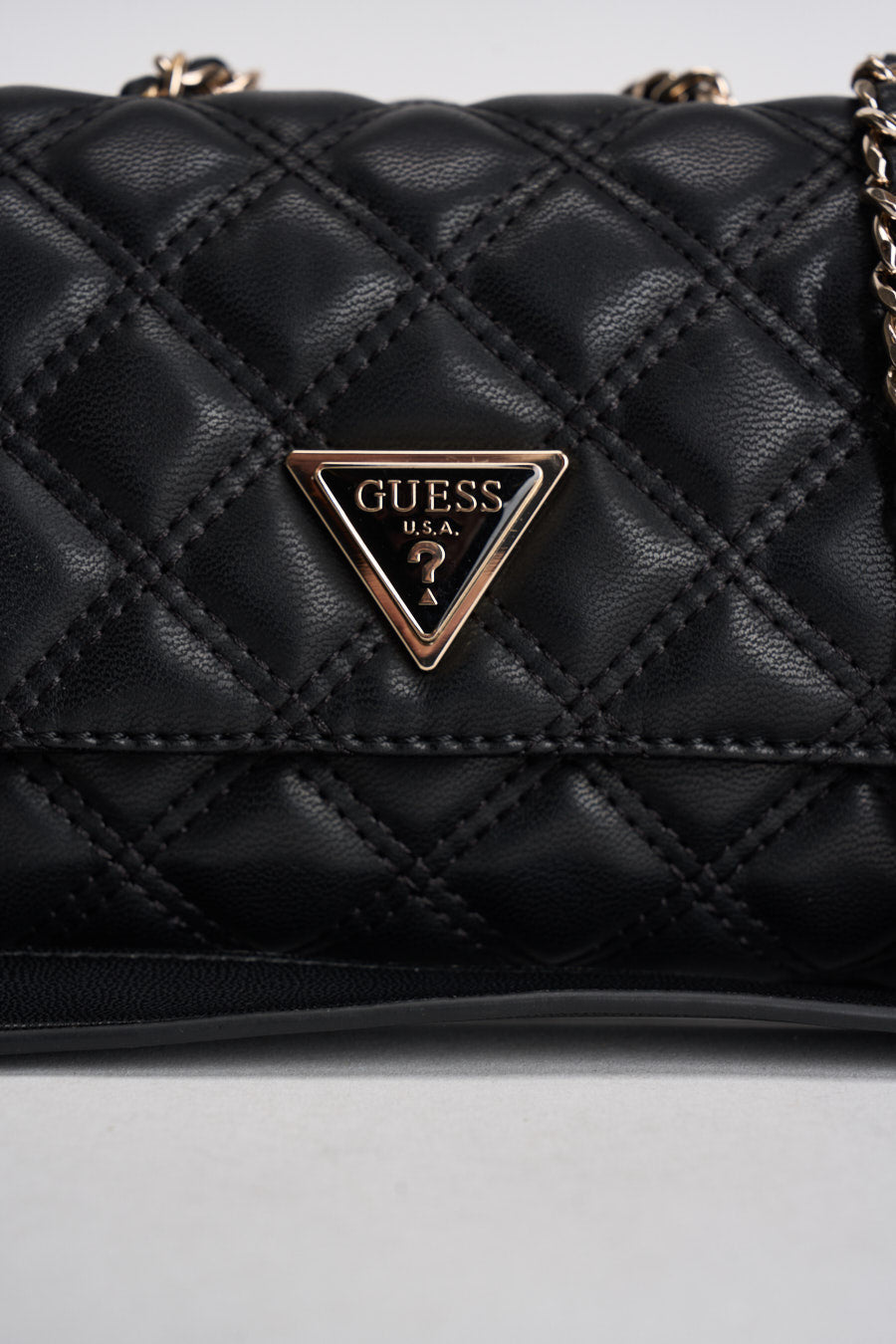 Borsa donna matelassé a tracolla nera HWQG96 73740BLACK GUESS 