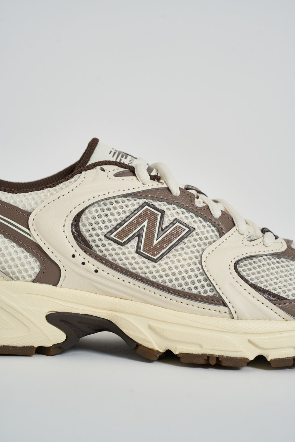 Sneakers donna 530 marrone e avorio MR530 ASM NEW BALANCE 