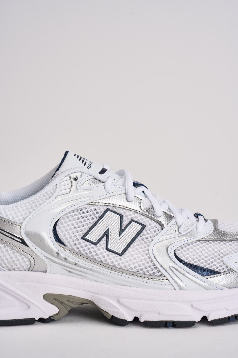 Sneakers uomo 530 bianca e blu MR530U SG NEW BALANCE 