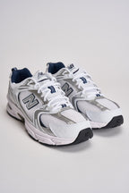 Sneakers uomo 530 bianca e blu MR530U SG NEW BALANCE 