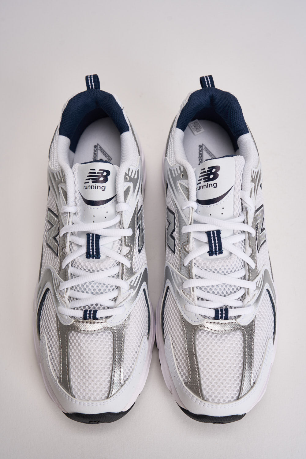 Sneakers uomo 530 bianca e blu MR530U SG NEW BALANCE 