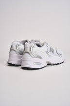 Sneakers donna 530 bianche e argento NBMR530 EMA NEW BALANCE 