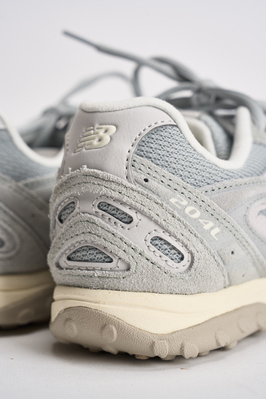 Sneakers donna 204L in suede grigia U204 L5AV NEW BALANCE 