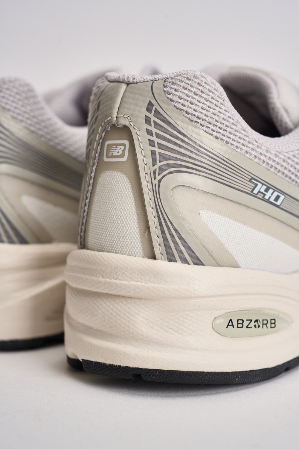 Sneakers uomo 740N grigio U740U N74F NEW BALANCE 