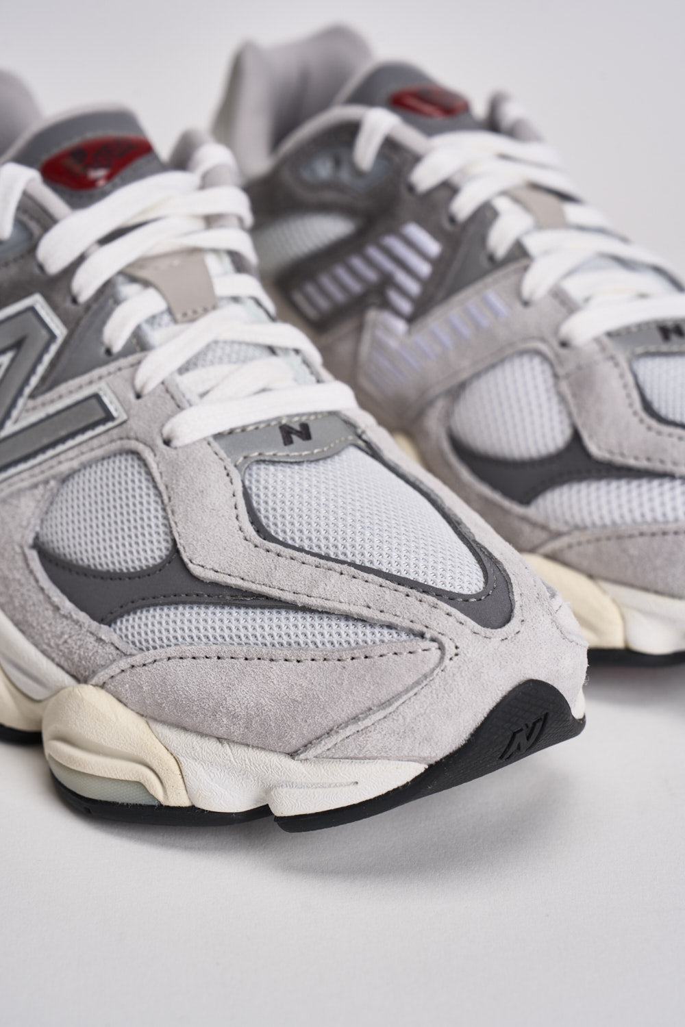 Sneakers uomo 9060 bianche e grigie U9060U GRY NEW BALANCE 