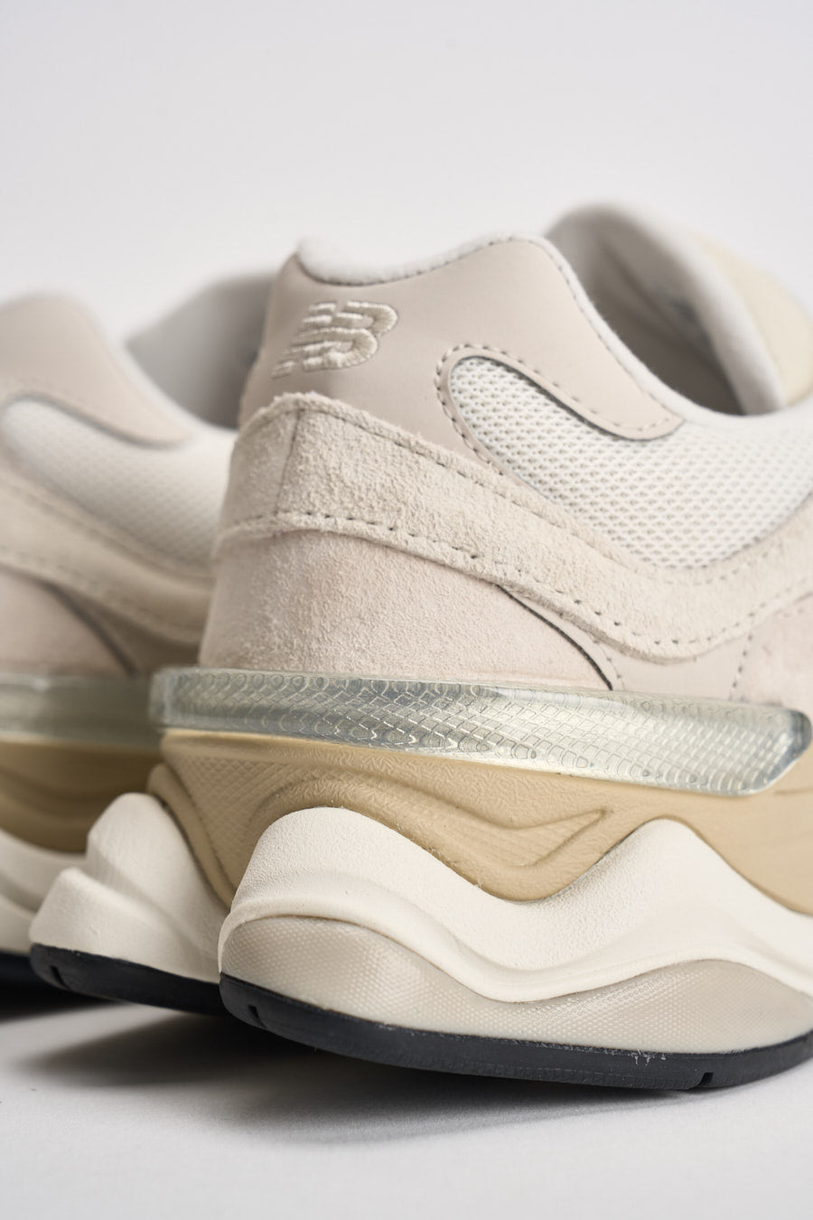 Sneakers uomo 9060 bianche e beige U9060U WHT NEW BALANCE 