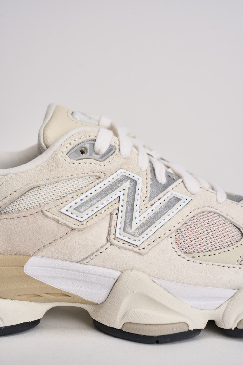 Sneakers donna 9060 panna e bianca U9060 WHT NEW BALANCE 
