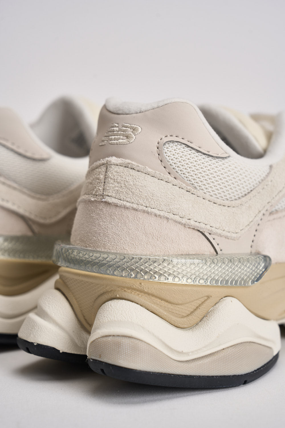 Sneakers donna 9060 panna e bianca U9060 WHT NEW BALANCE 