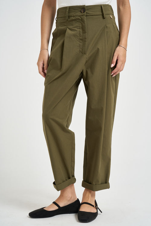 Pantaloni donna con pinces verde