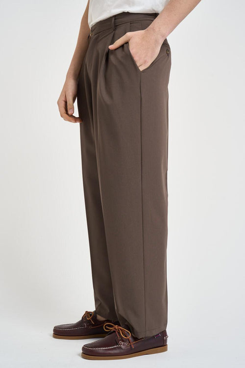 Pantalone uomo con pinces marrone - 2