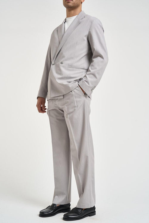 Completo uomo grigio chiaro
