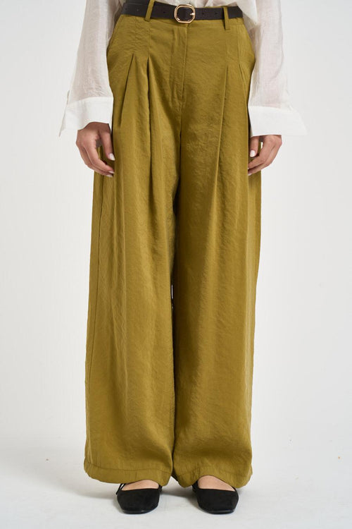 Pantalone donna con pinces verde olio